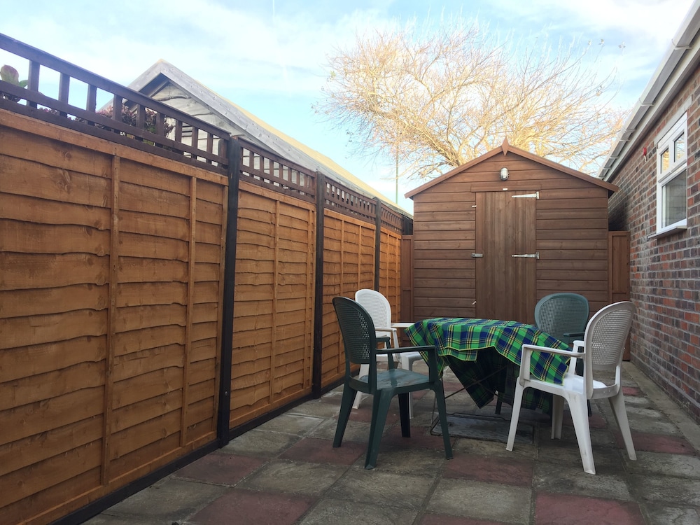Book Cullimore West Wittering 415894 In Chichester Hotels Cullimore West Wittering 415894 Chichester House 1 Bedroom Terrace Patio