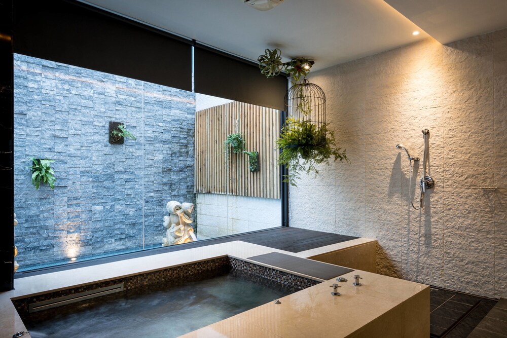 Shu Shia Motel Taichung Taiwan Hotel S Hotels Shu Shia Motel Taichung Standard Room 1 King Bed Jetted Tub