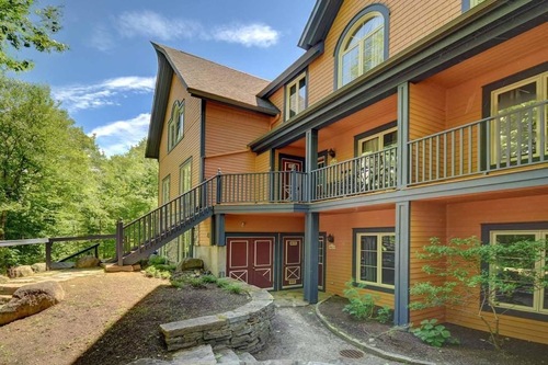 Book Le Manoir Escapades Tremblant In Mont Tremblant Hotels Com
