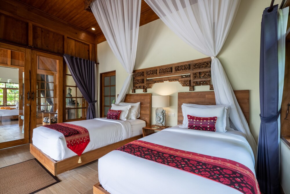 35+ Ubud Valley Boutique Resort Reviews Background