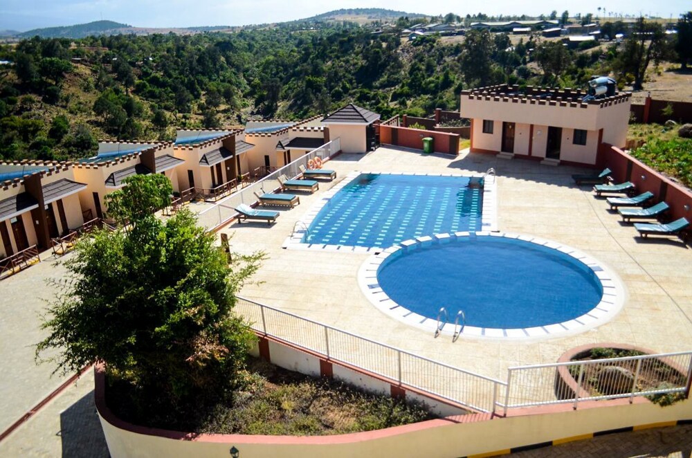 纳纽基肯尼亚摄政山酒店