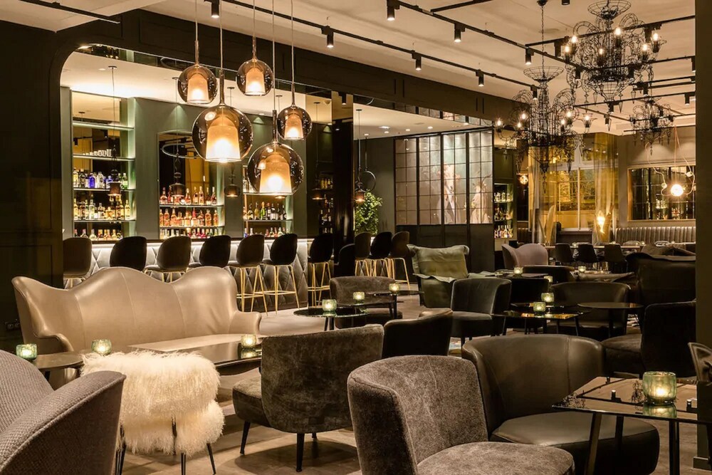 Motel One Paris Porte Doree Paris Info Photos Reviews Book At Hotels Com