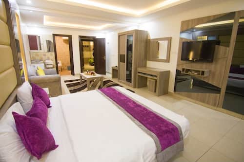 احجز فندق المكان 107 في الرياض قارن أسعار الفنادق في الرياض