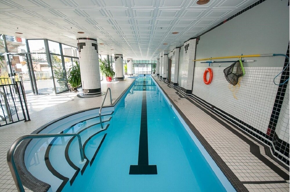 アパートメンツ イン ダウンタウン バンクーバー バンクーバー の宿泊予約 ホテルズドットコム