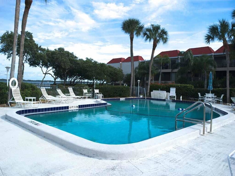 Book Westbay Cove South 745 In Holmes Beach Hotels Westbay Cove South 745 Holmes Beach Outdoor Pool