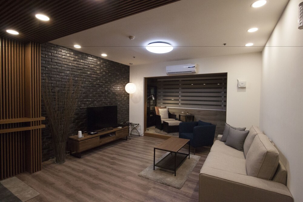 Mj ハウス 高雄 の宿泊予約 ホテルズドットコム