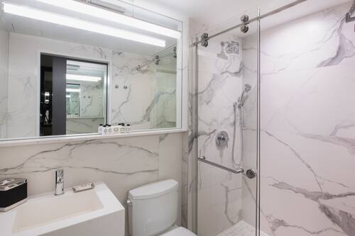 Aliz Hotel Times Square New York Hotels Com Aliz Hotel Times Square New York Hotels Com