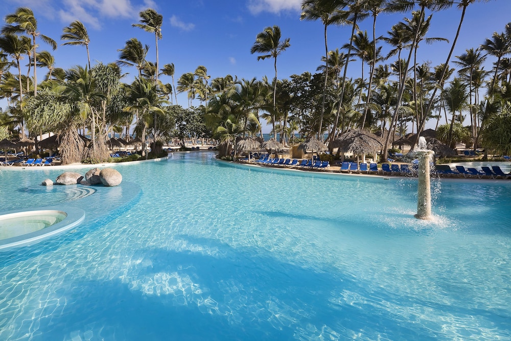 Melia Caribe Beach Resort All Inclusive Punta Cana Info Photos Melia Caribe Beach Resort All Inclusive Punta Cana Pool