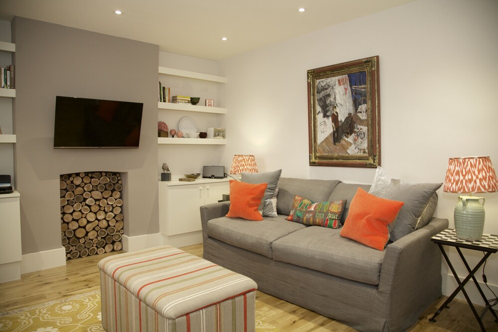 A Place Like Home 1 Bedroom Apartment Close To Kings Road In London Hotels Com