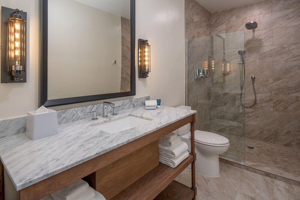 フォー ポインツ バイ シェラトン サンタ クルス スコッツ バレー スコッツ バレー の宿泊予約 ホテルズドットコム