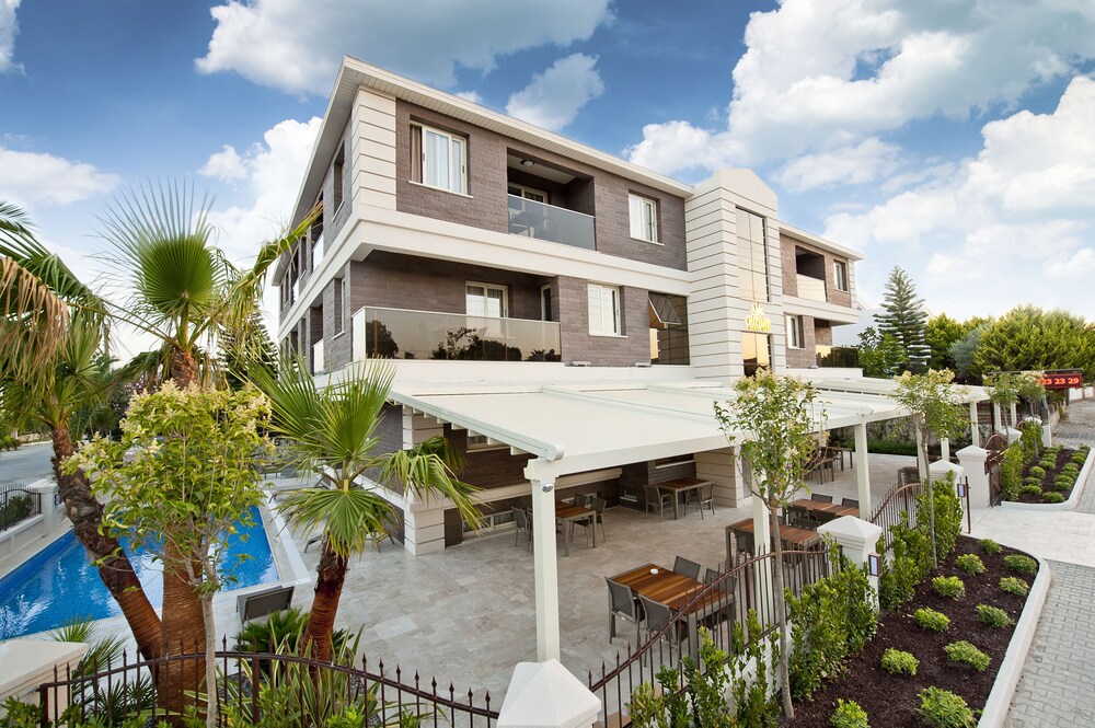 book atrium apart hotel in cesme hotels com