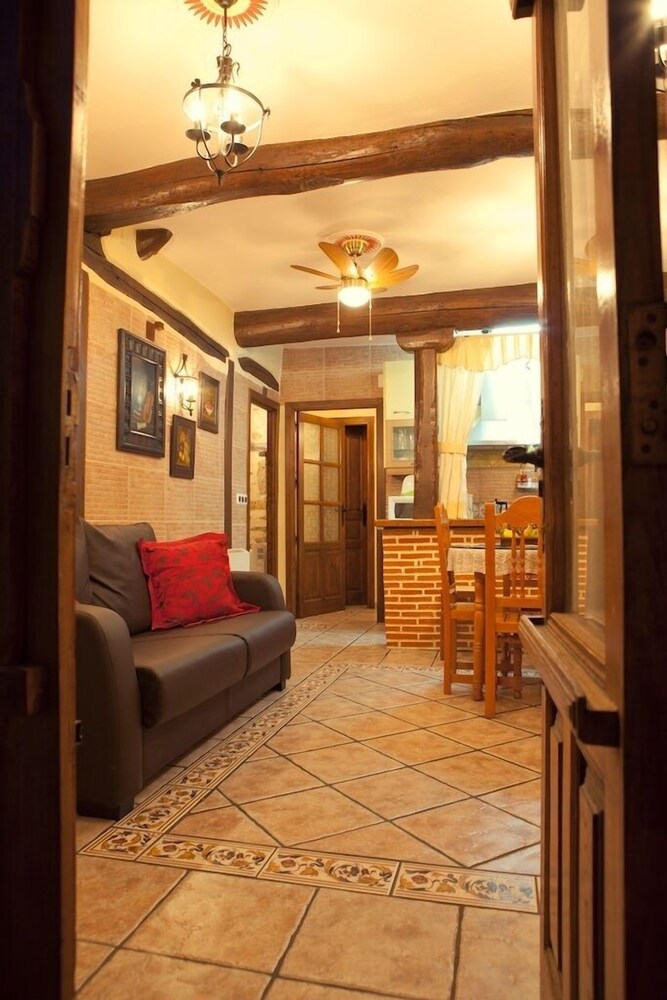 Casa Rural La Antigua Tahona Candelario Spain Candelario Hotel Discounts Hotels Com