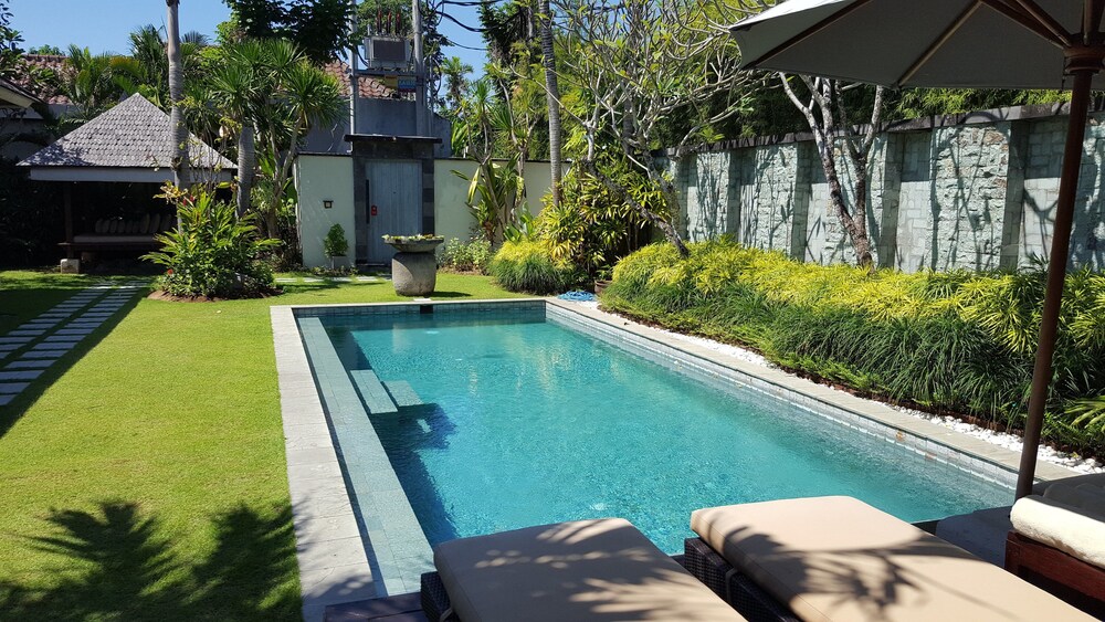 豪华别墅, 2 间卧室, 私人游泳池, 花园景观 - 露台