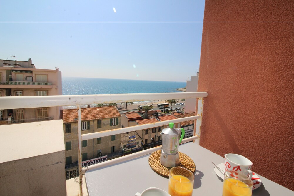 Book Nice Booking Le Kas Balcon Vue Mer In Hotels Nice Booking Le Kas Balcon Vue Mer