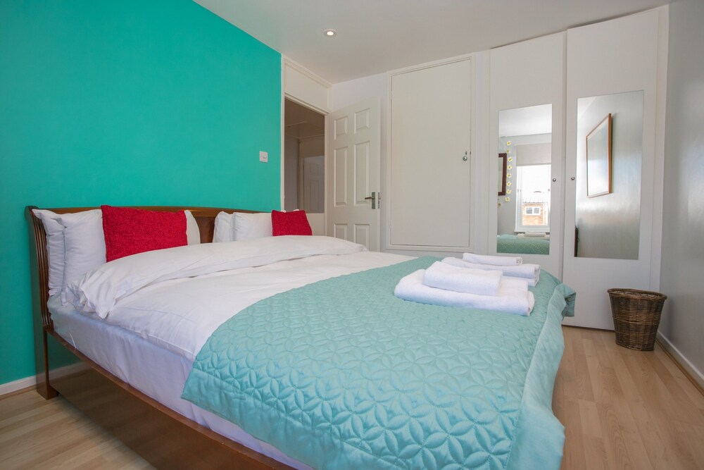 Clapham Junction House With Garden London 2018 Updated Price Clapham Junction House With Garden London