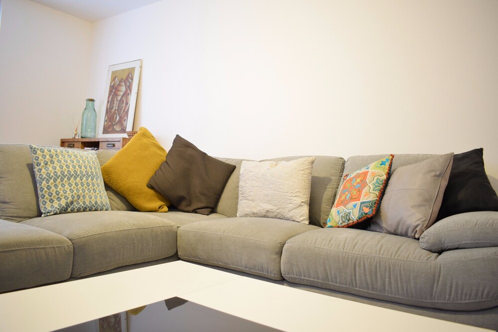 Clapham Junction 1 Bedroom Flat London Info Photos Reviews Clapham Junction 1 Bedroom Flat London Living Area