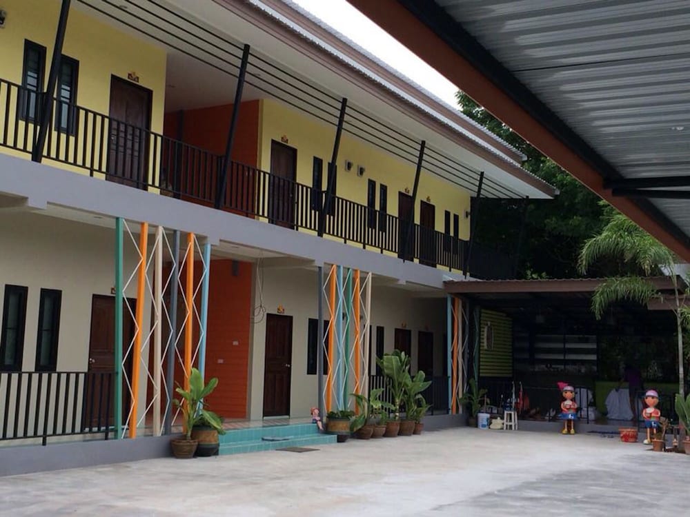 Room Park Hotel Roi Et Thailand S Hotels Room Park Hotel Chiang Khwan