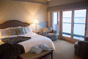 Top 10 Hotels In Washburn Wisconsin