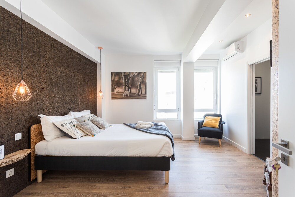 Lisbon Airport Suites In Lissabon Hotels Com