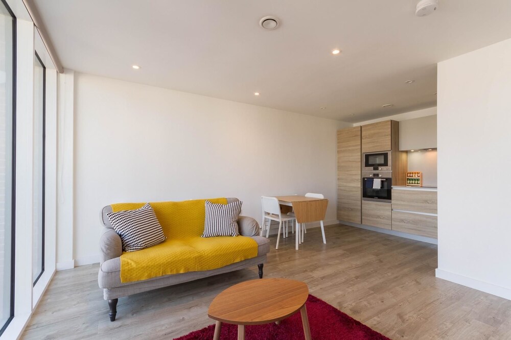 New Bright 1bd Flat In The Heart Tooting Broadway London United New Bright 1bd Flat In The Heart Tooting Broadway London