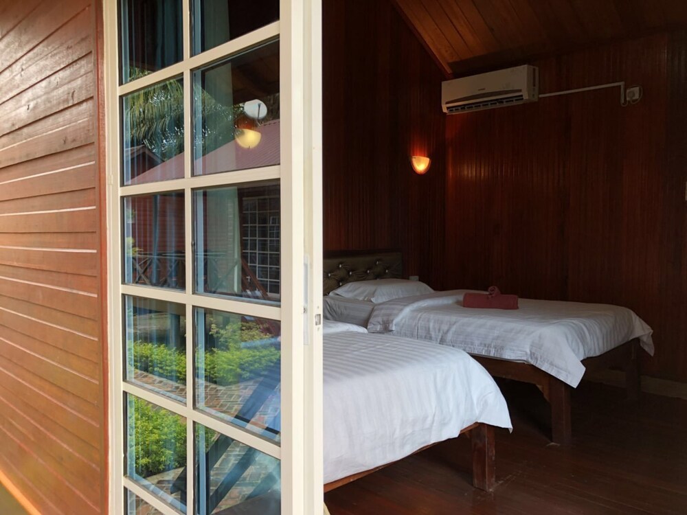 Book The Wizard Of Oz Resort In Sema Hotels Com The Wizard Of Oz Resort Sema
