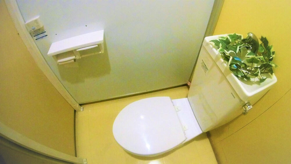 ゲストハウス なんで家ねん 本部 の宿泊予約 ホテルズドットコム