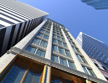 15 Closest Hotels To Millennium Park In Chicago