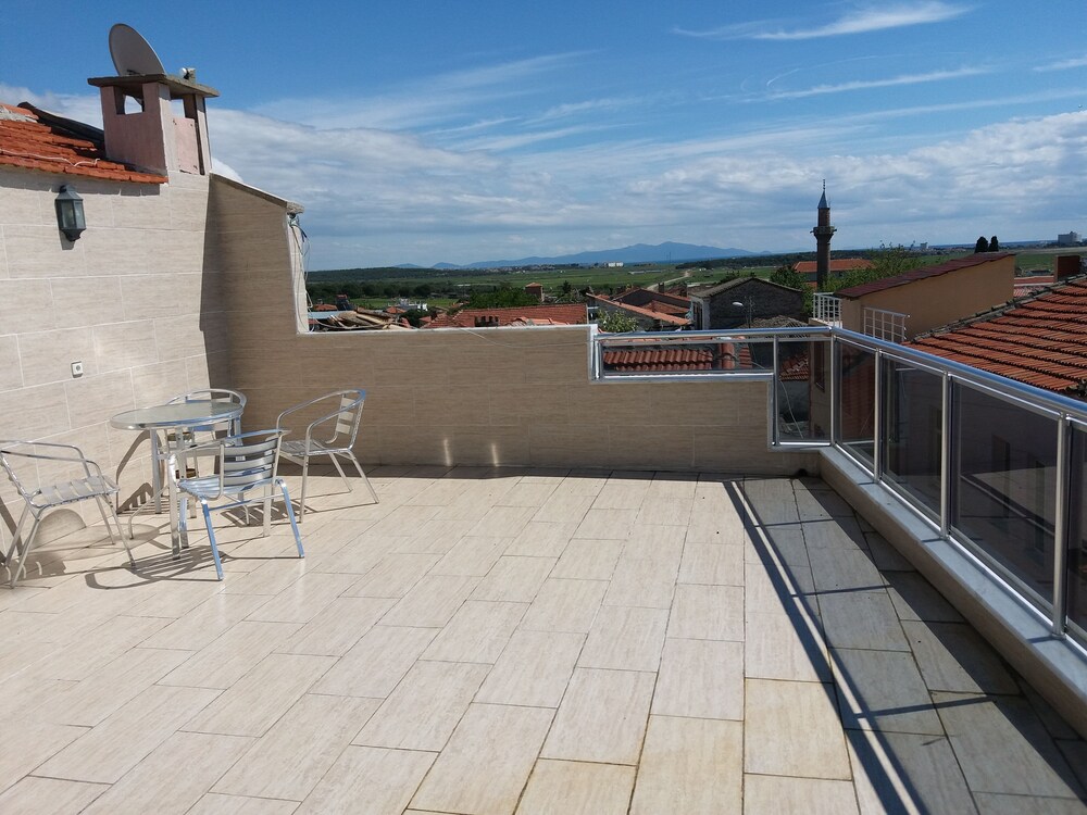 sualti otel ayvalik hotels com