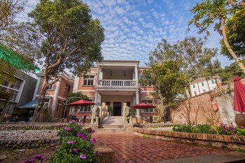 15 Closest Hotels To Gulangyu Island In Xiamen Hotelscom - 