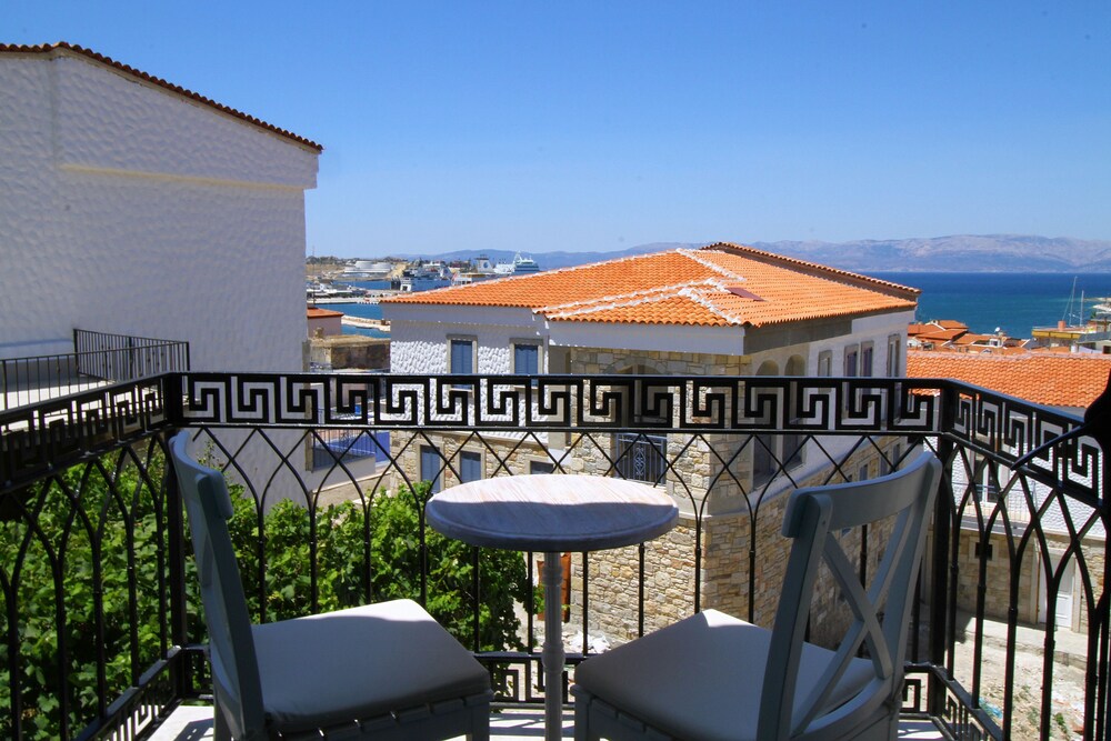 cesme kale tas apart cesme hotels com