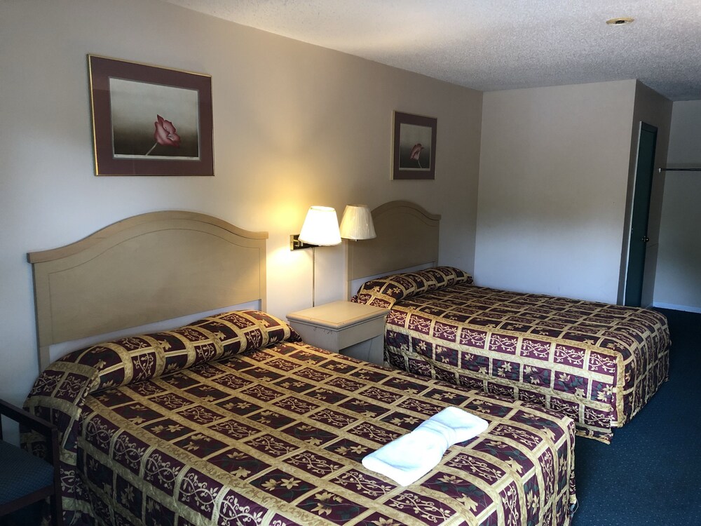 Book Red Maple Inn In Berwick Hotels Red Maple Inn Berwick