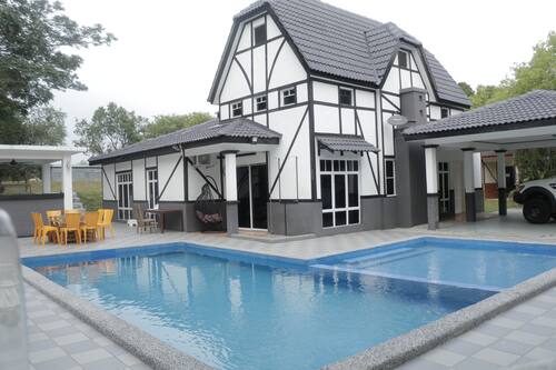 Book Travelore My Homestay Villa D Lagos In Alor Gajah Hotels Com