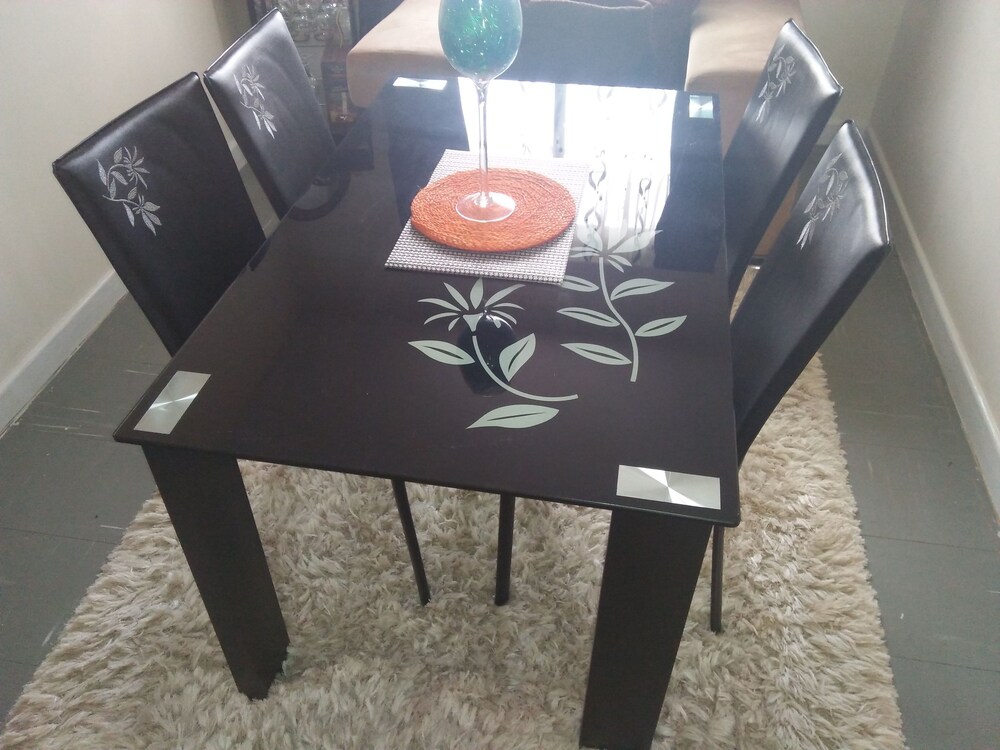 Titus Home Stay Nairobi Deluxe Single Room In Dining Titus Home Stay Nairobi Deluxe Single Room In Dining