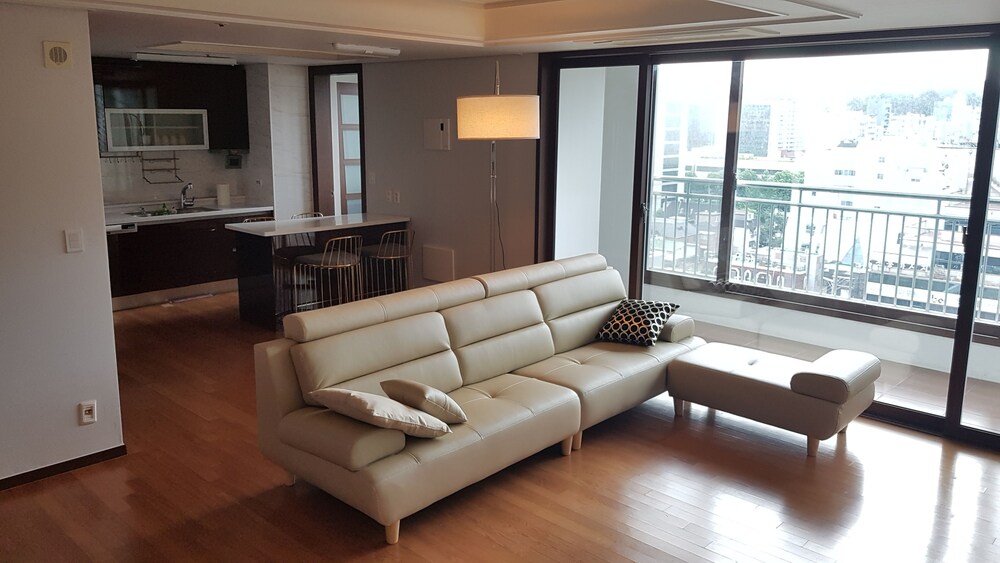 Book Gangnam Stn Luxury Apt In Seoul Hotels Com Gangnam Stn Luxury Apt Seoul