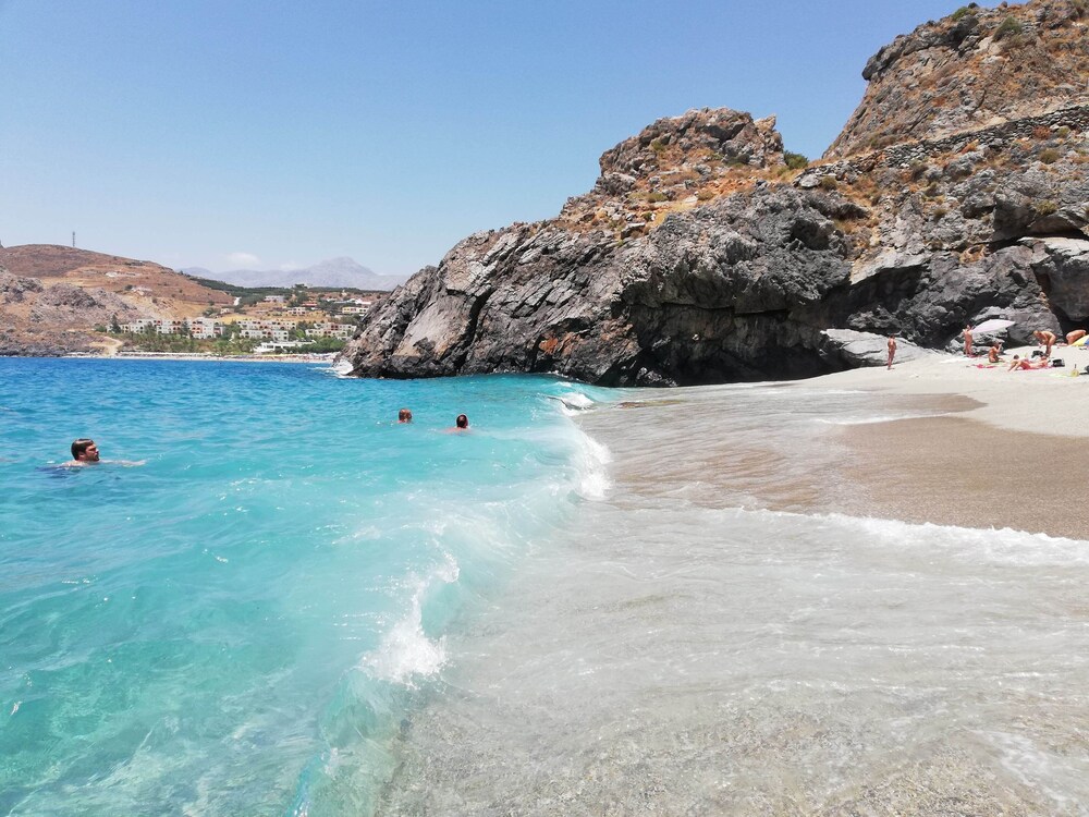 1 min to the sandy beach, calm, spacious apartment预订, 2019阿吉