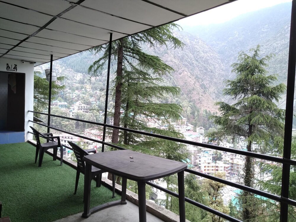 International Youth Club Dharamshala Hotels Com