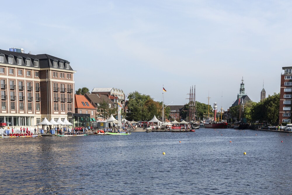 book hotel deutsches haus in emden hotels com