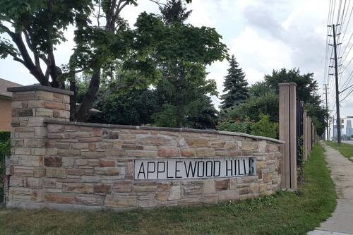 Book Applewood Hills Apartment In Mississauga Hotels Com Book Applewood Hills Apartment In Mississauga Hotels Com