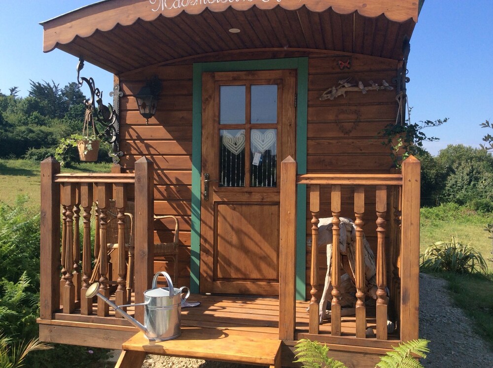 Book Roulotte De La Scea Ecurie Barre In Plougastel Daoulas Hotels Com