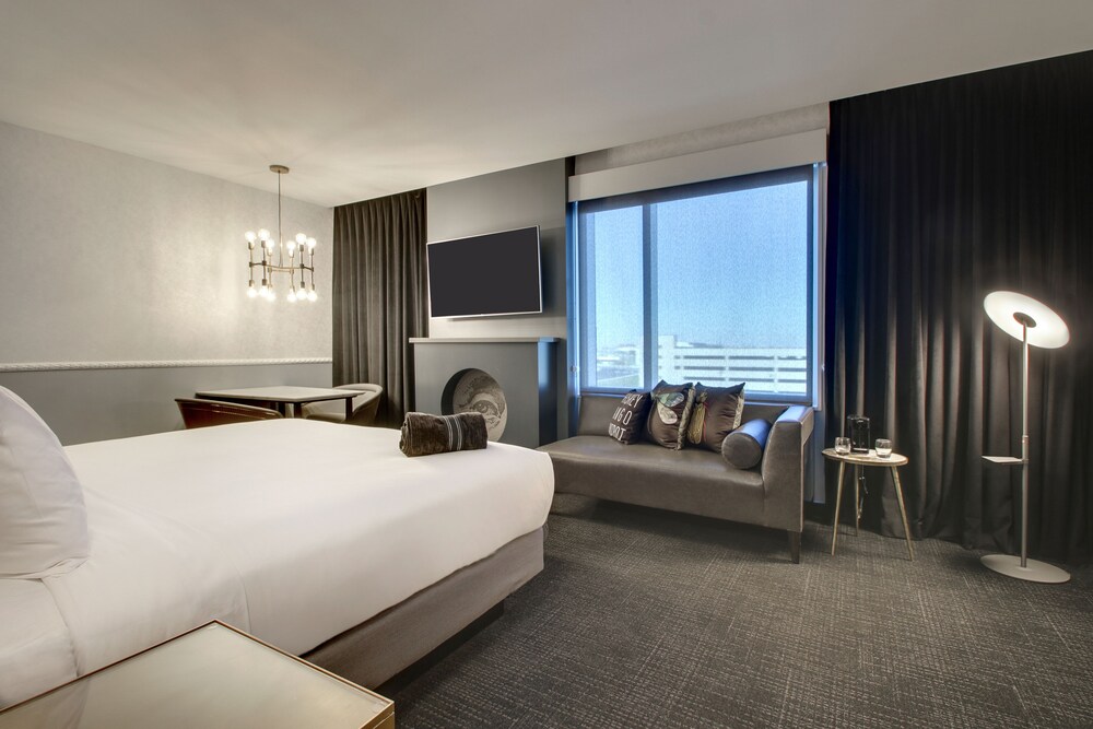 ザ ローズ シカゴ タペストリー コレクション バイ ヒルトン ローズモント の宿泊予約 ホテルズドットコム