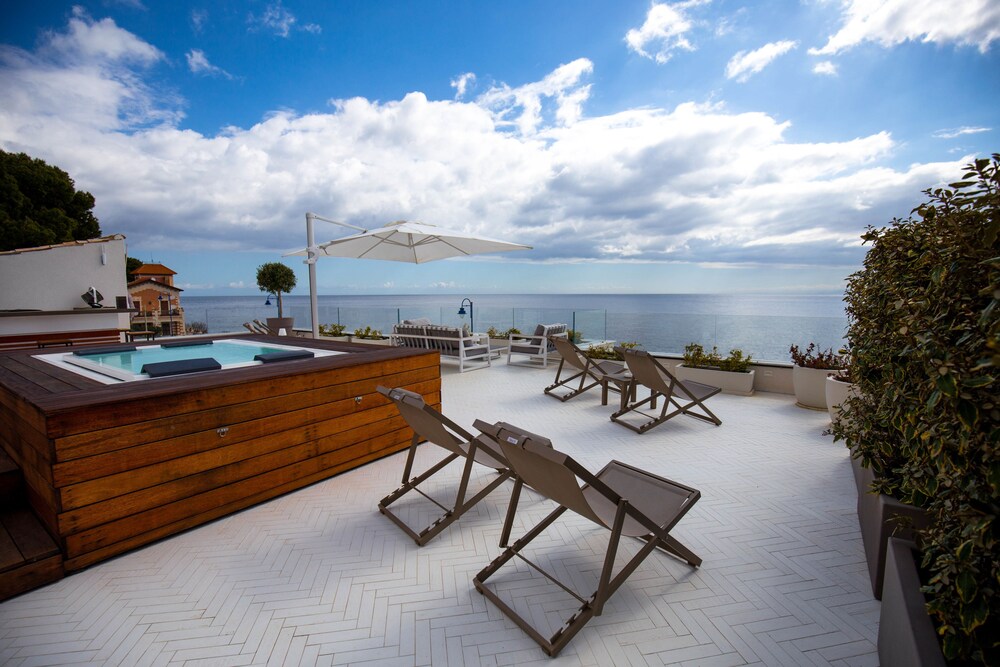 Book Unico Boutique Hotel D Arte In Palermo Hotels Com