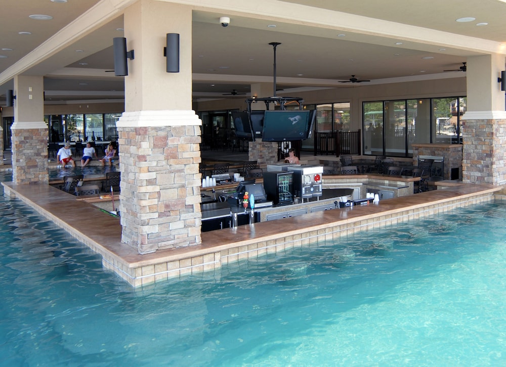 Book Camden on the Lake Resort & Spa in Lake Ozark