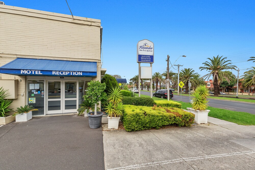 Alexander Motor Inn Apartments Melbourne Book At Hotels Com