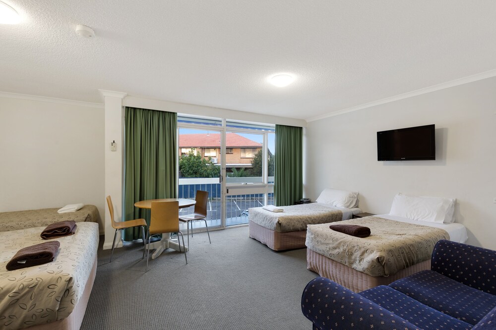 Alexander Motor Inn Apartments Melbourne Book At Hotels Com