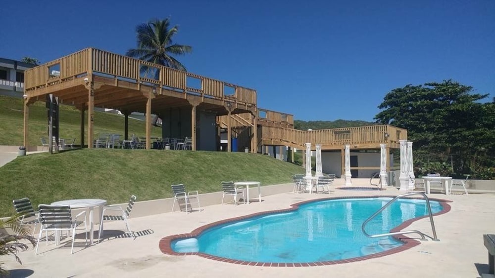 Hotel El Guajataca en Quebradillas