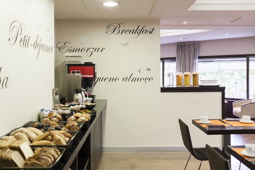 Book Acta Antibes In Barcelona Hotels Com