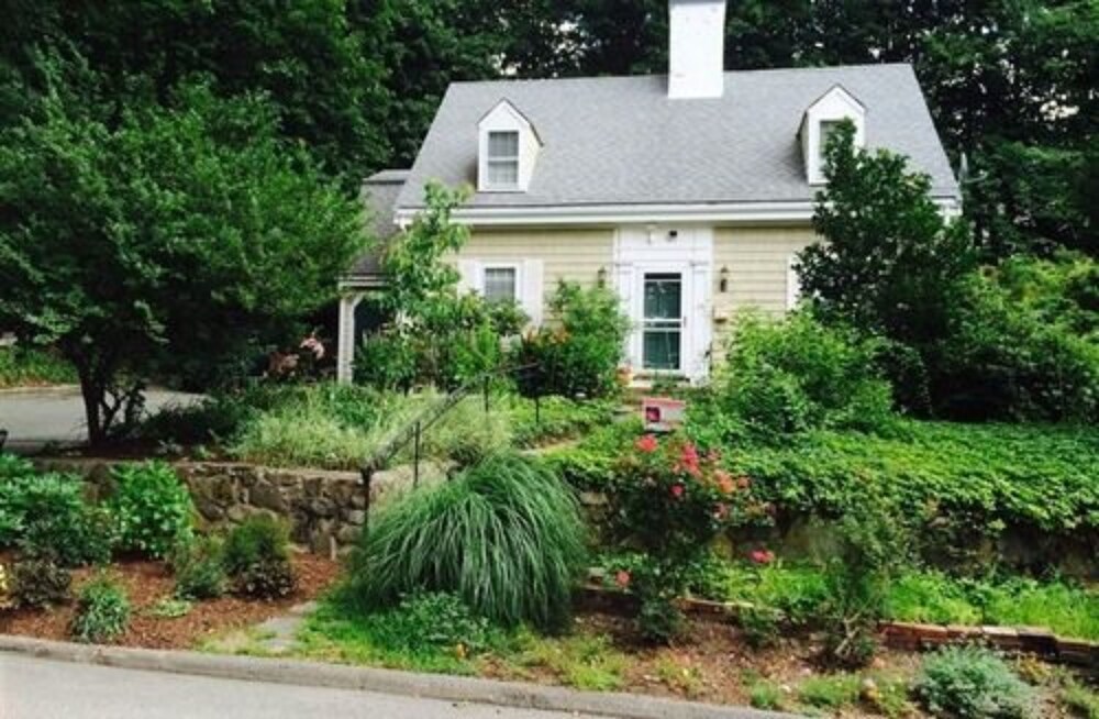 Book Wellesley Bed And Breakfast In Hotels Wellesley Bed And Breakfast
