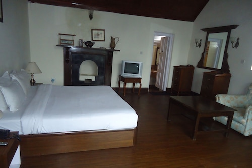Book The Earl S Court Nainital By Leisure Hotels In Nainital Hotels Com