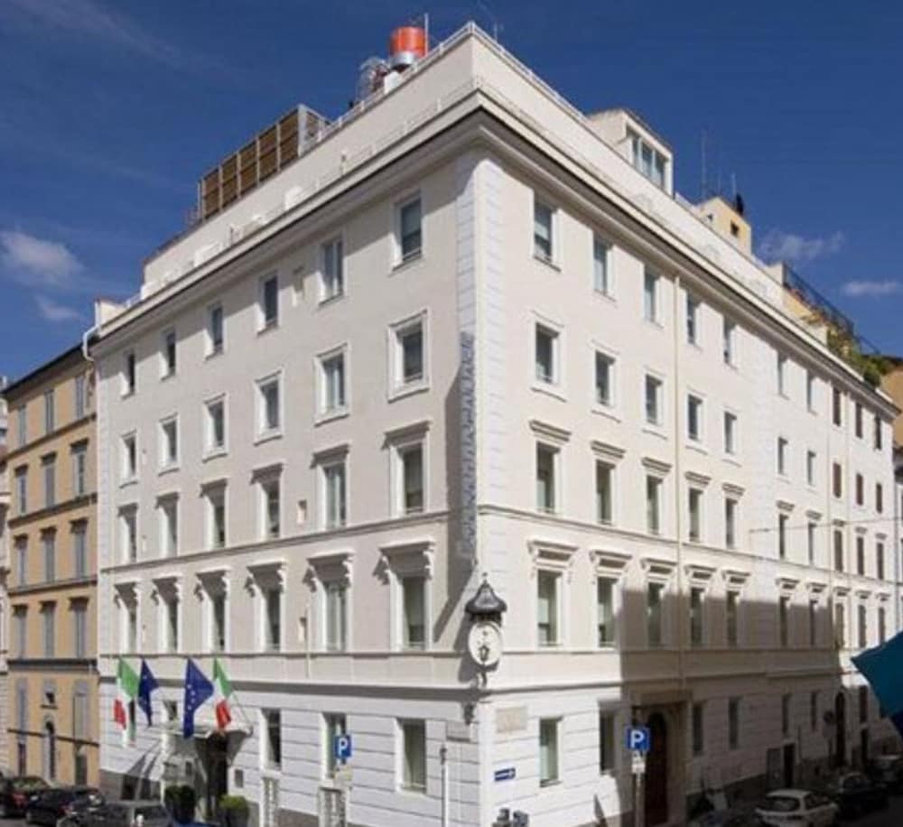 Book Venetia Palace Hotel In Rome Hotels Venetia Palace Hotel Rome