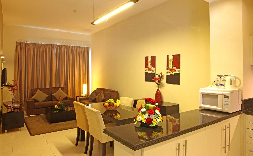 Book Royal Ascot Hotel Apartment in Dubai